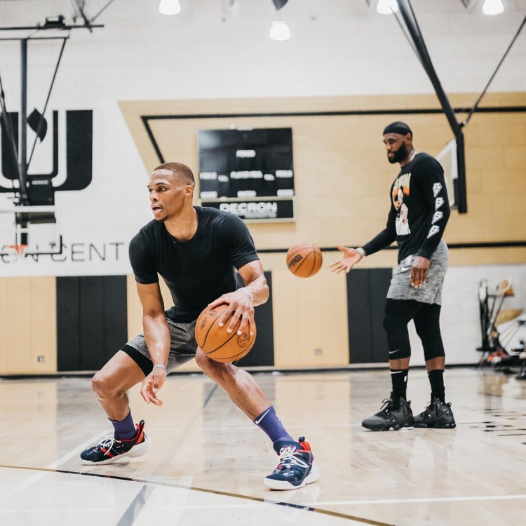 交易截止日 交易截止日